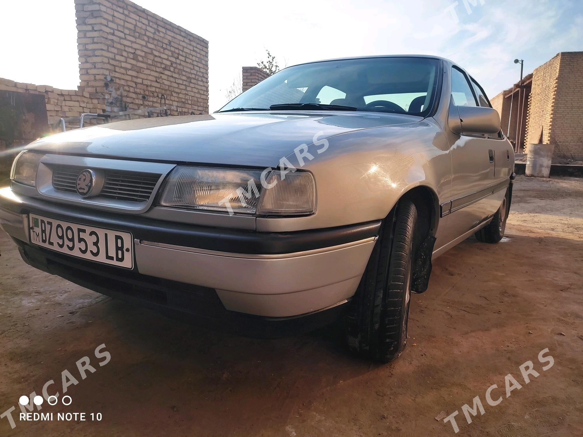 Opel Vectra 1989 - 35 000 TMT - Фарап - img 2