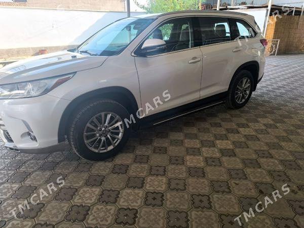 Toyota Highlander 2019 - 500 000 TMT - Ашхабад - img 2