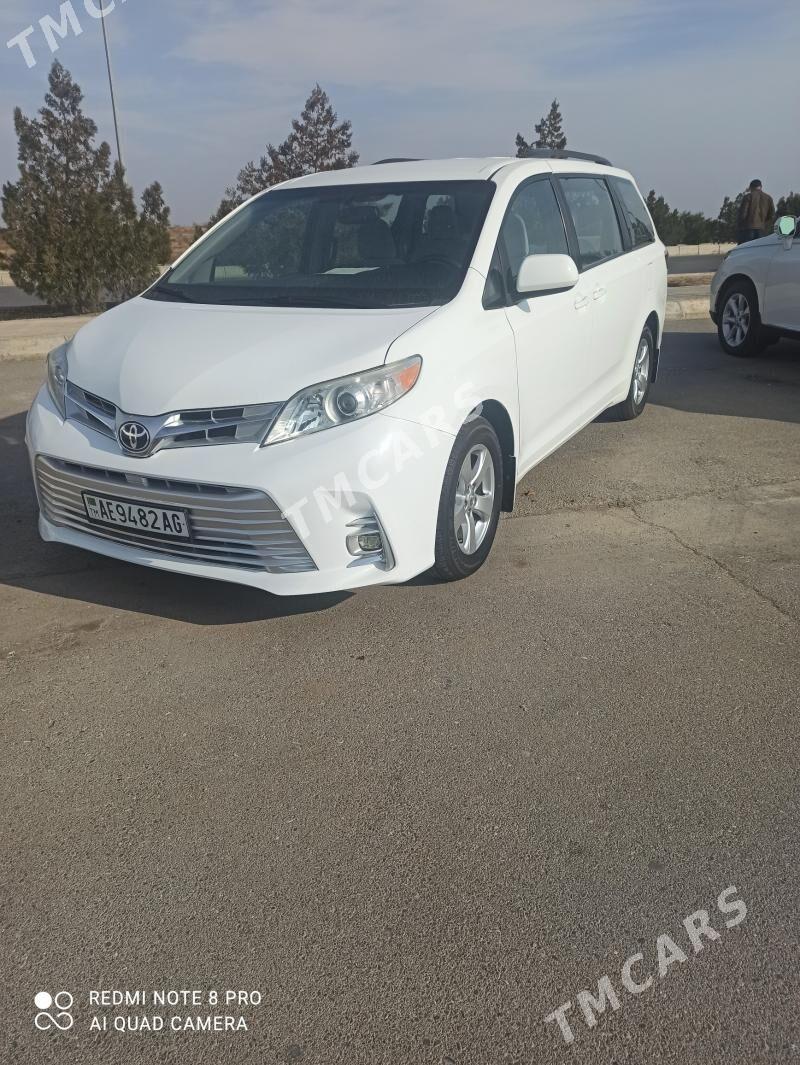 Toyota Sienna 2017 - 332 000 TMT - Ашхабад - img 3