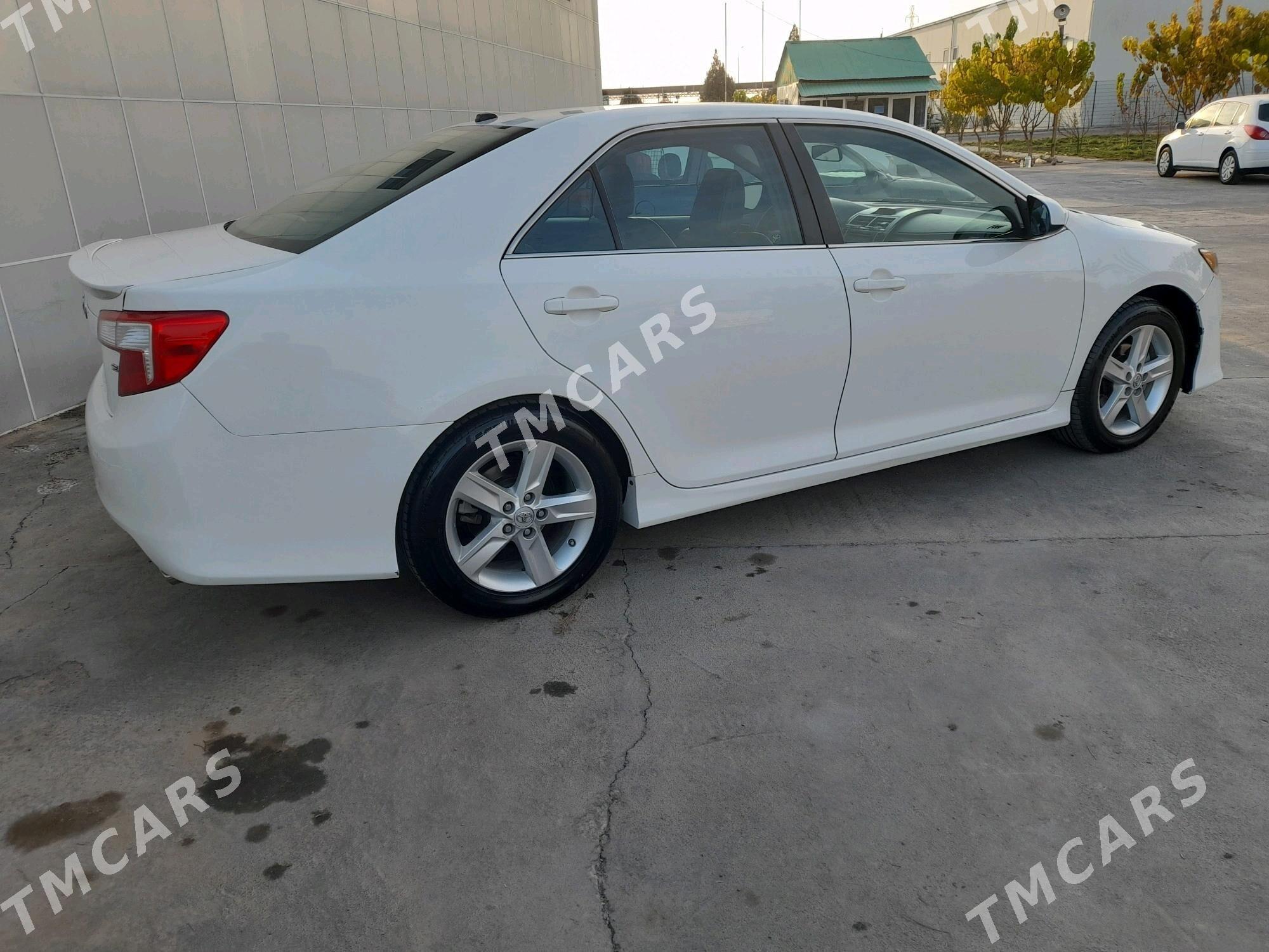 Toyota Camry 2014 - 205 000 TMT - Мары - img 4