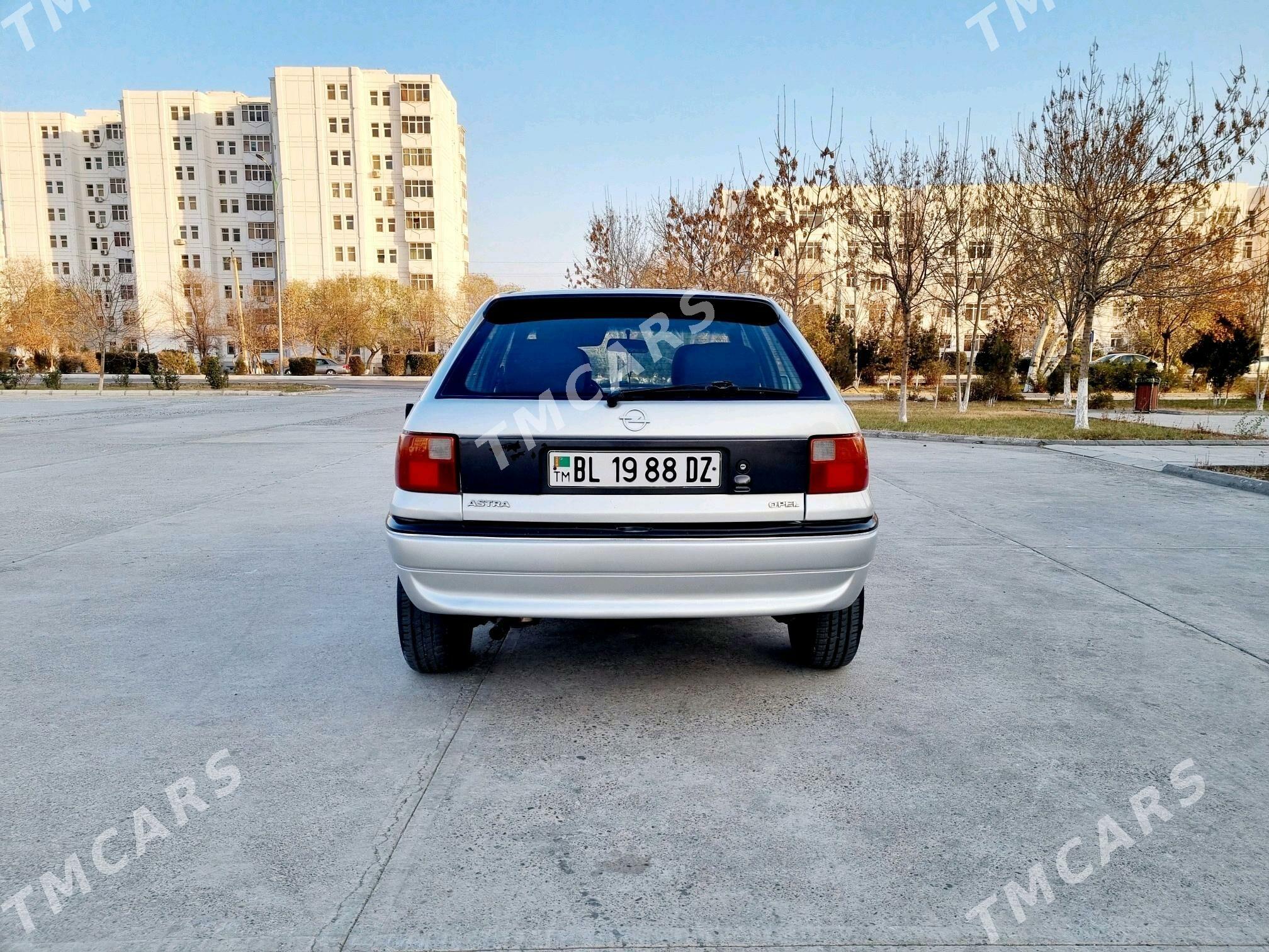 Opel Astra 1993 - 37 000 TMT - Дашогуз - img 5