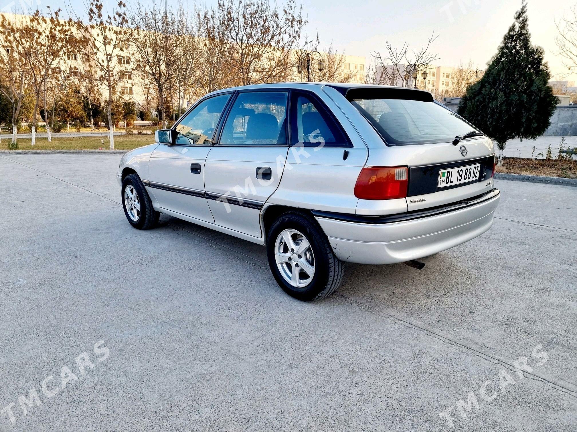 Opel Astra 1993 - 37 000 TMT - Дашогуз - img 6