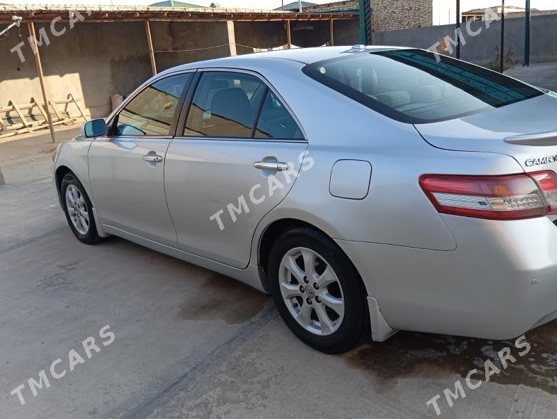 Toyota Camry 2011 - 185 000 TMT - Дашогуз - img 8