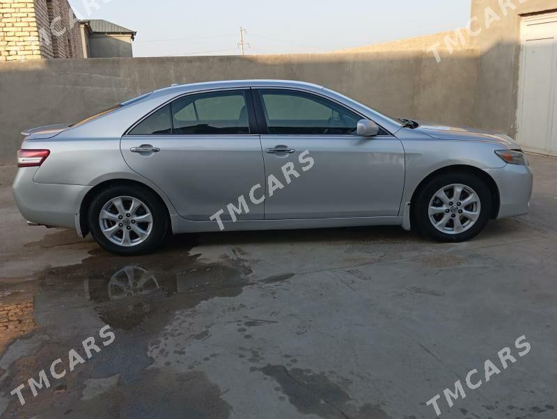 Toyota Camry 2011 - 185 000 TMT - Дашогуз - img 6