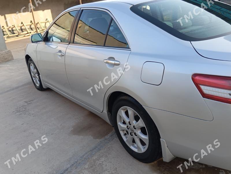 Toyota Camry 2011 - 185 000 TMT - Дашогуз - img 7