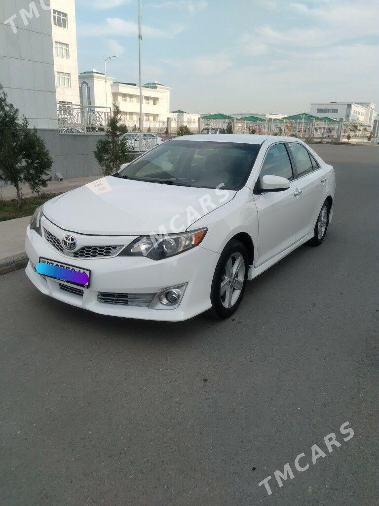 Toyota Camry 2014 - 215 000 TMT - Тязе заман - img 3