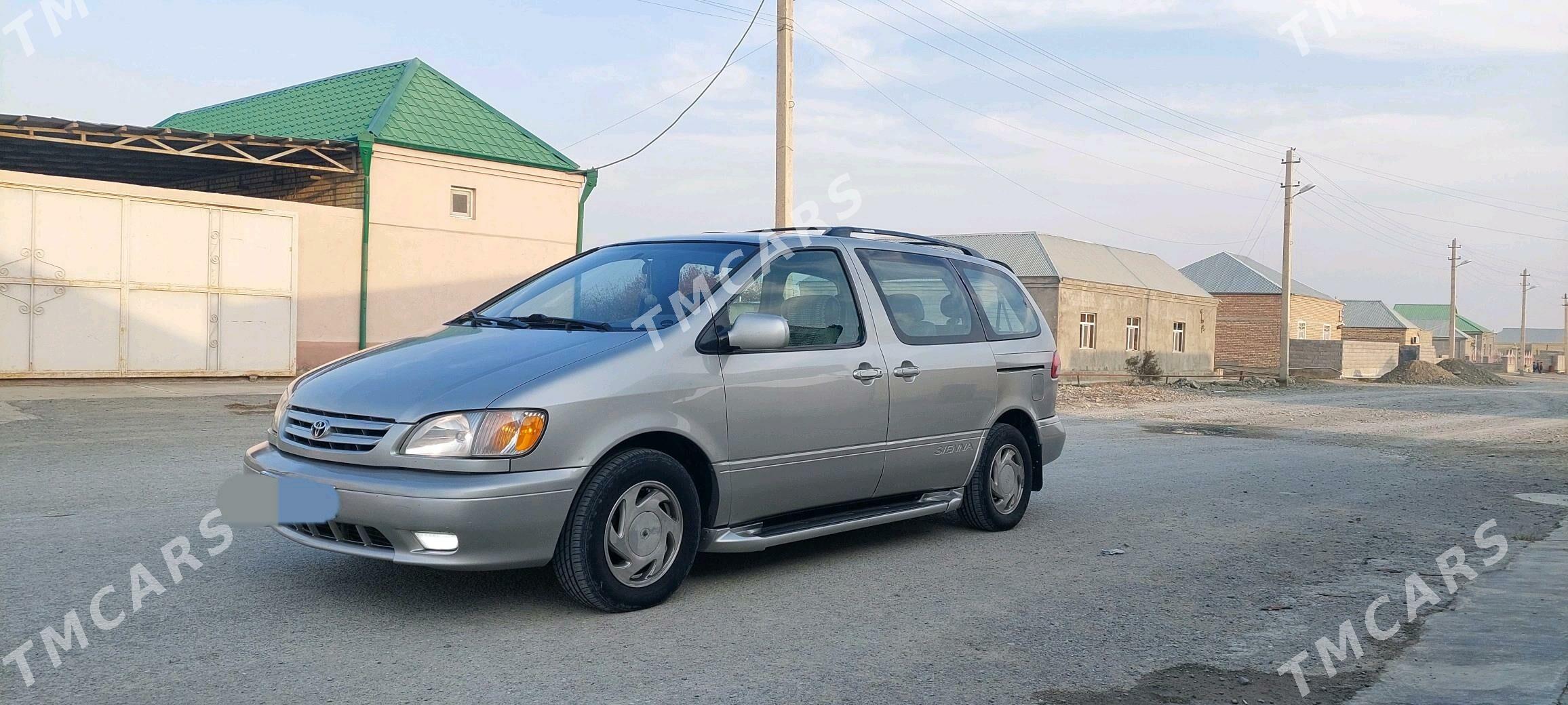 Toyota Sienna 2002 - 165 000 TMT - Бахарден - img 3