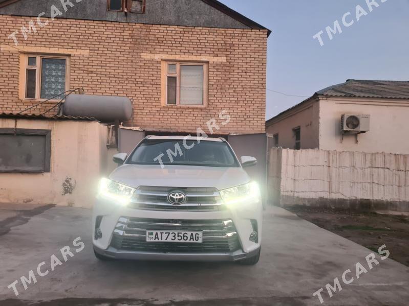 Toyota Highlander 2018 - 470 000 TMT - Aşgabat - img 7