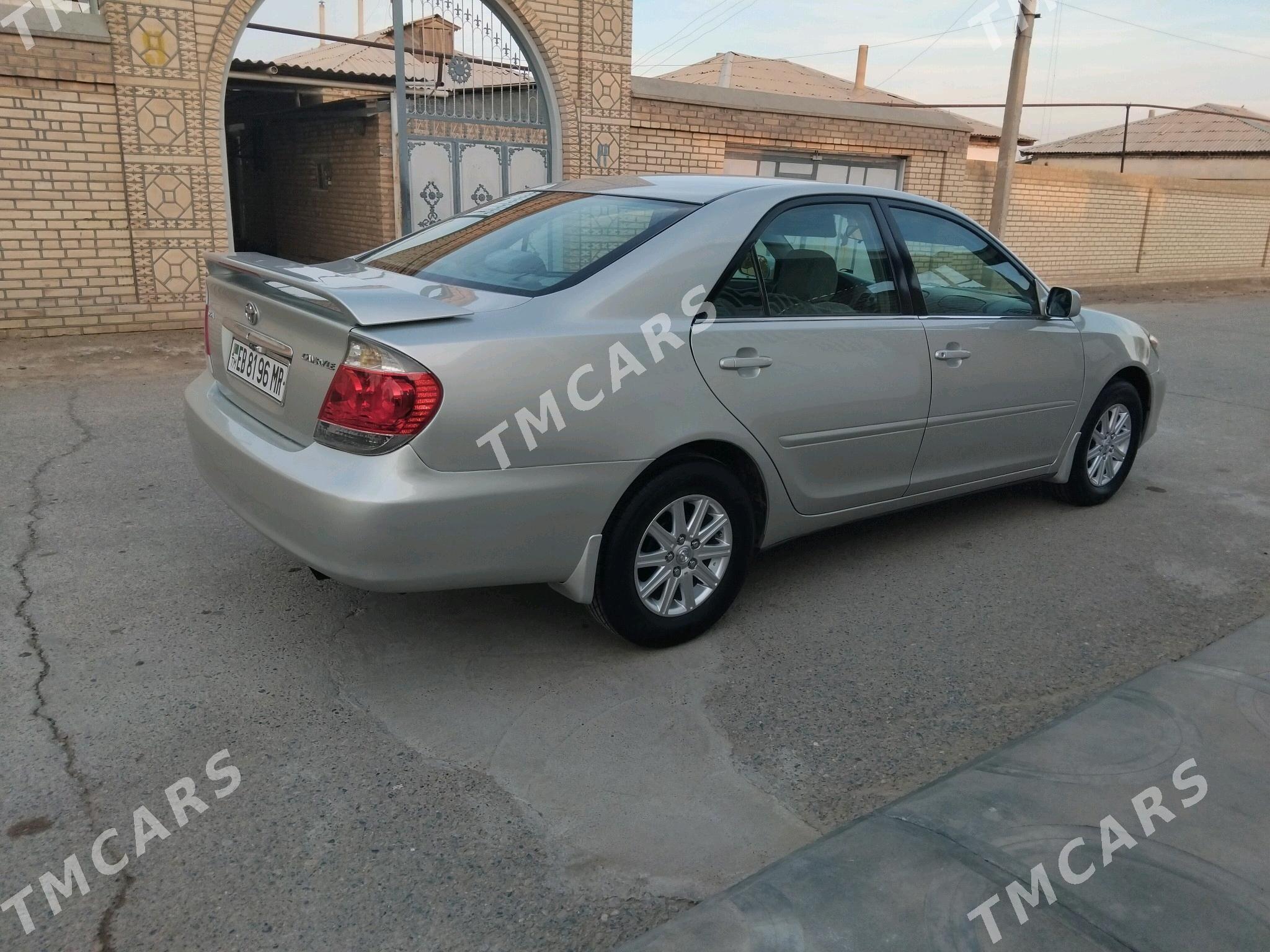 Toyota Camry 2004 - 136 000 TMT - Мары - img 5