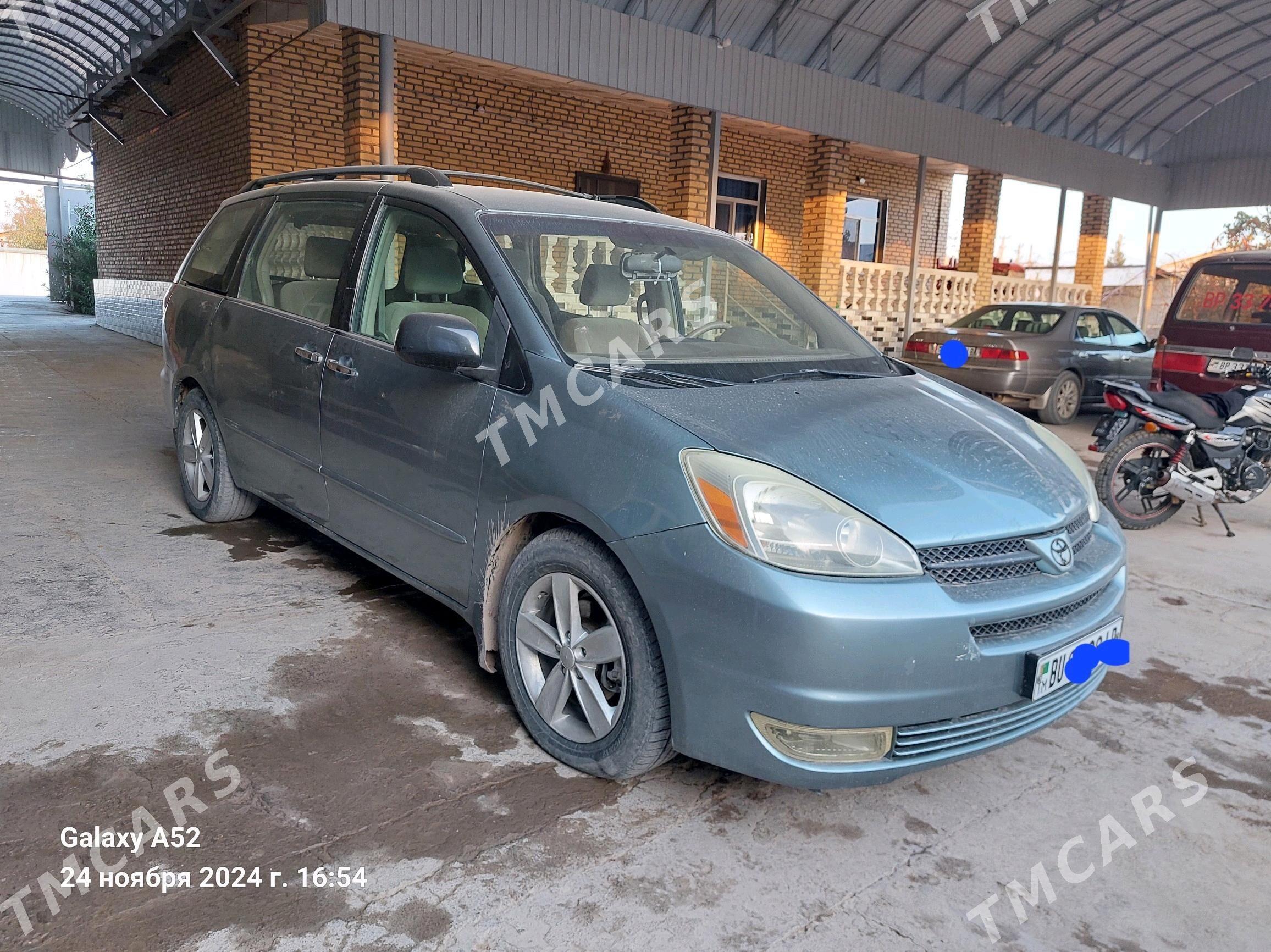 Toyota Sienna 2003 - 180 000 TMT - Койтендаг - img 2