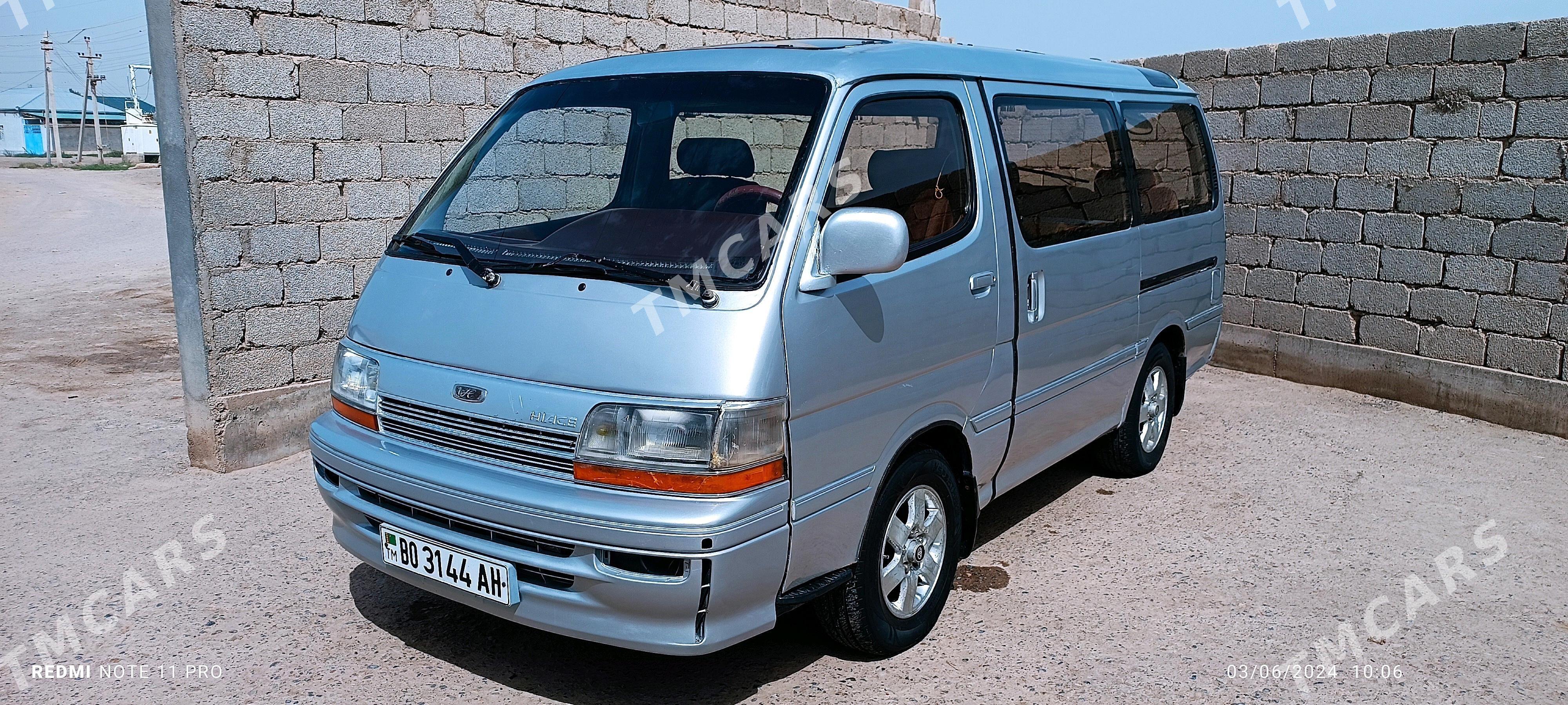 Toyota Hiace 1992 - 65 000 TMT - Теджен - img 2