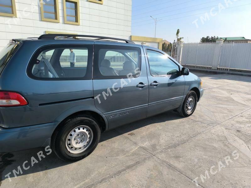 Toyota Sienna 2001 - 155 000 TMT - Туркменабат - img 4