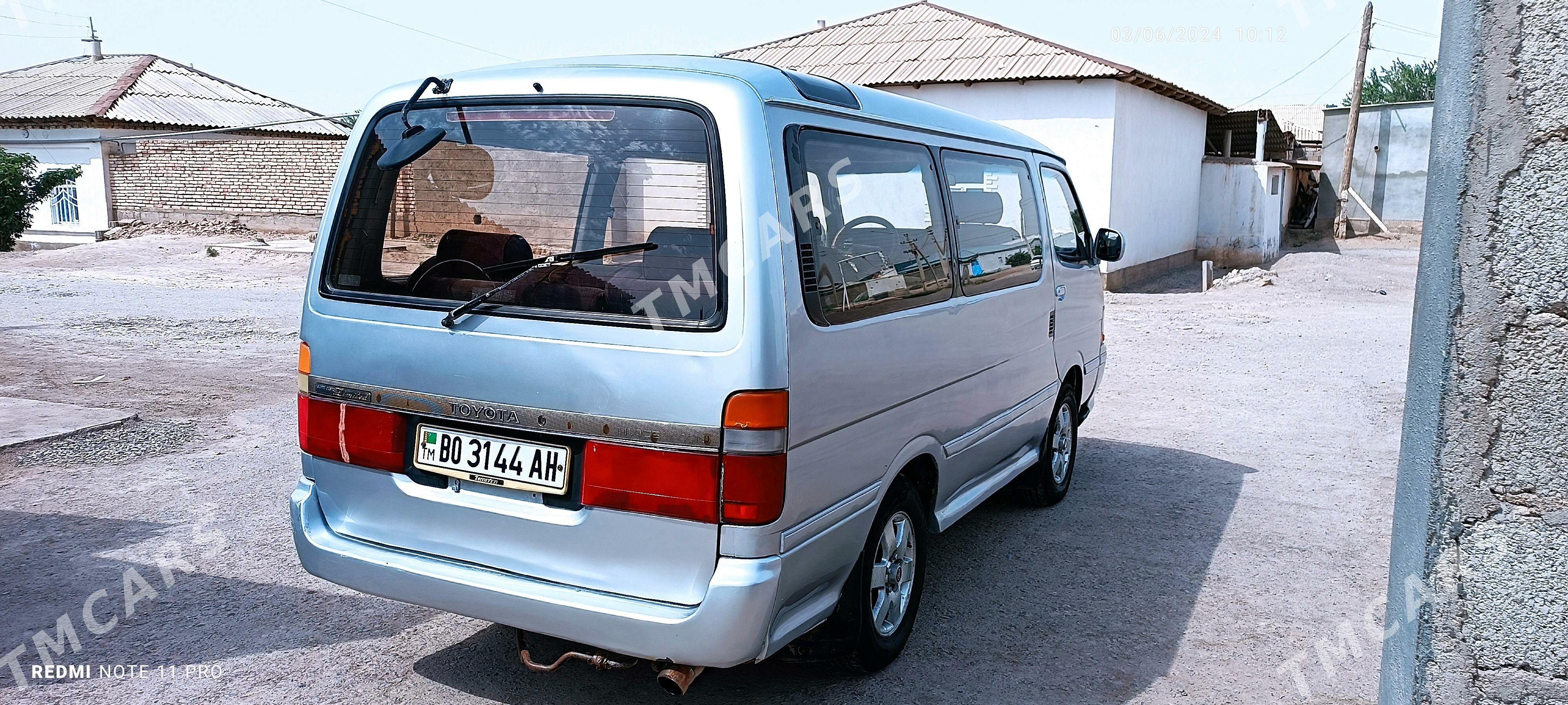 Toyota Hiace 1992 - 65 000 TMT - Теджен - img 4