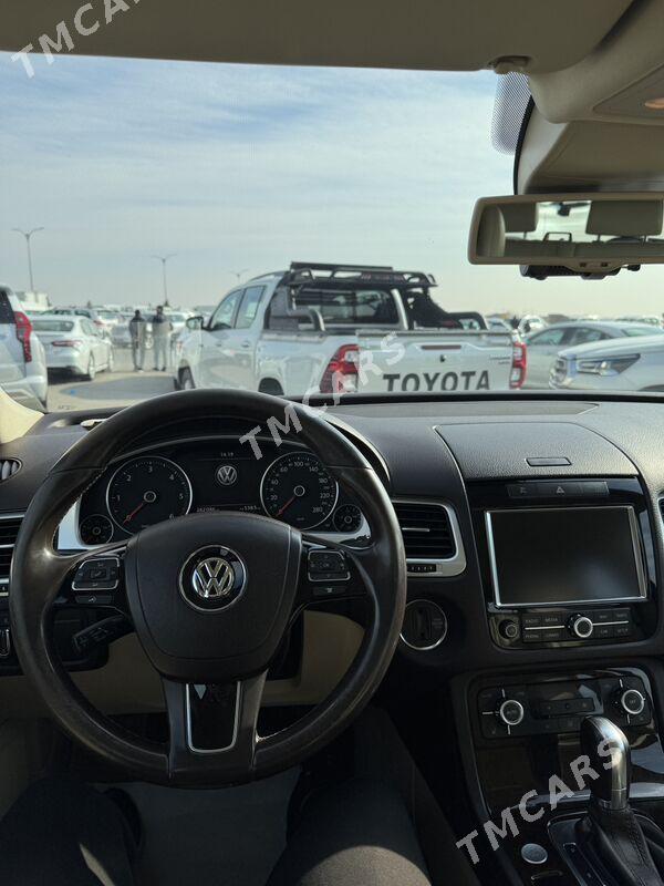 Volkswagen Touareg 2013 - 390 000 TMT - Aşgabat - img 8