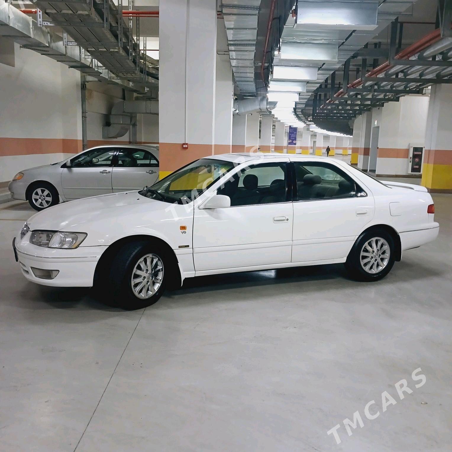 Toyota Camry 2000 - 122 000 TMT - Aşgabat - img 3