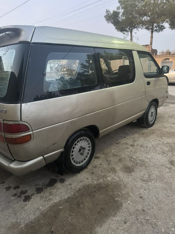 Toyota Town Ace 1993 - 25 000 TMT - Сакар - img 8