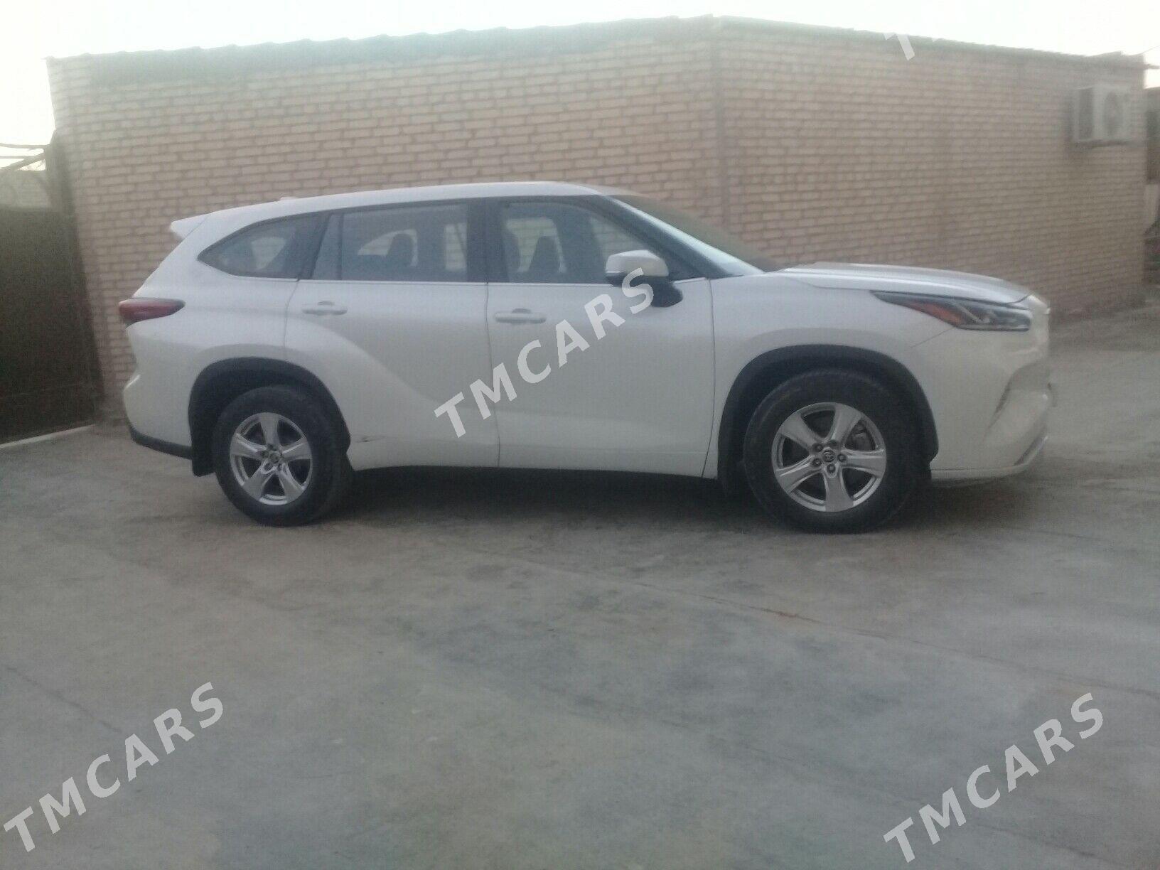 Toyota Highlander 2021 - 470 000 TMT - Мары - img 5