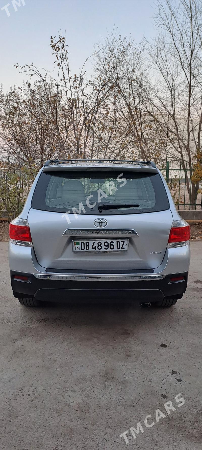 Toyota Highlander 2013 - 355 000 TMT - Дашогуз - img 4