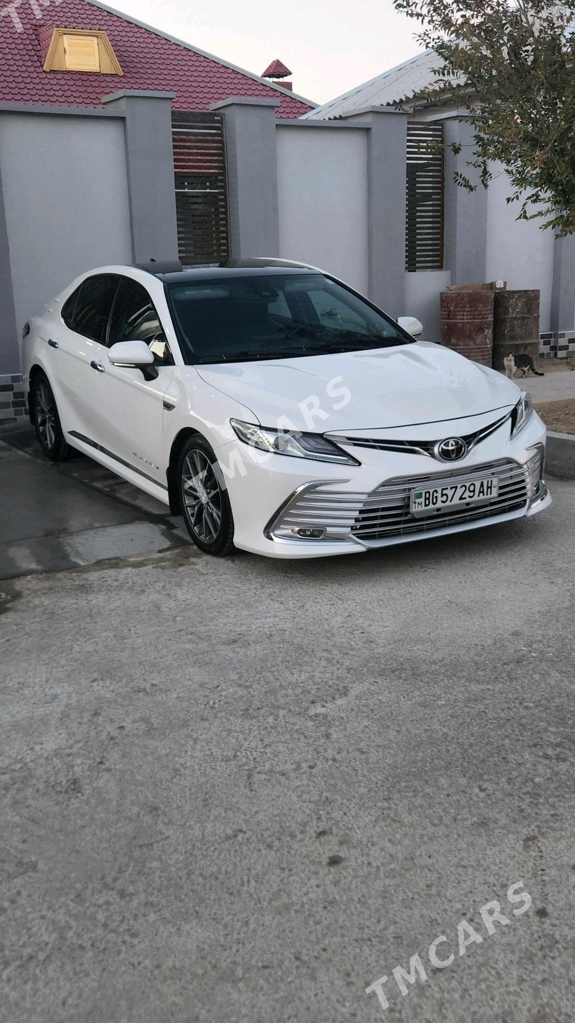 Toyota Camry 2021 - 440 000 TMT - Балканабат - img 2