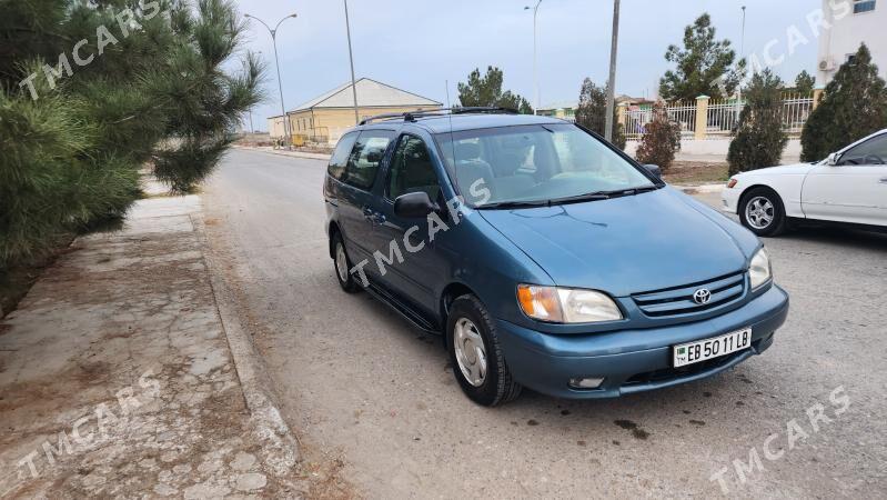 Toyota Sienna 2001 - 150 000 TMT - Türkmenabat - img 2