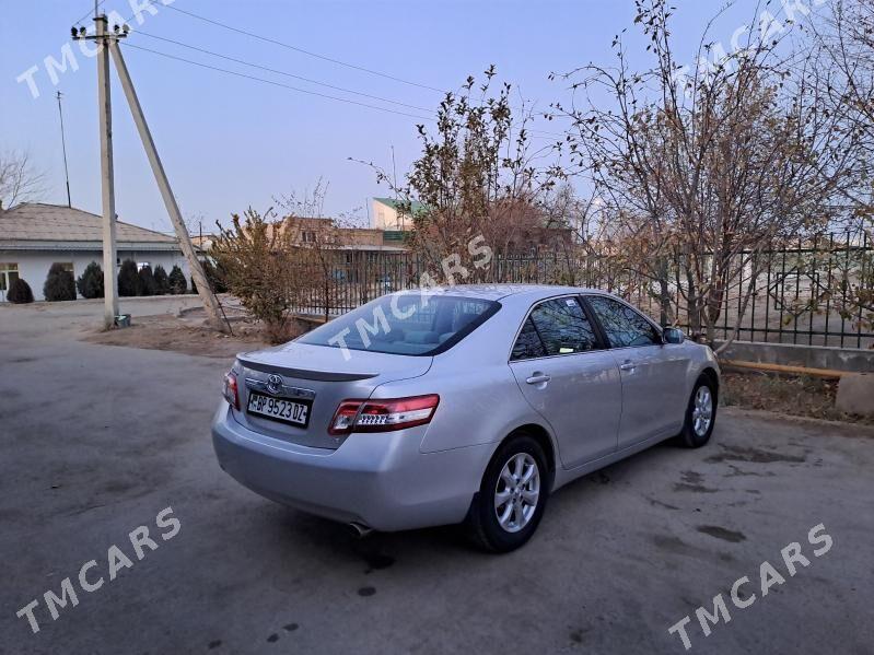 Toyota Camry 2010 - 178 000 TMT - Дашогуз - img 9