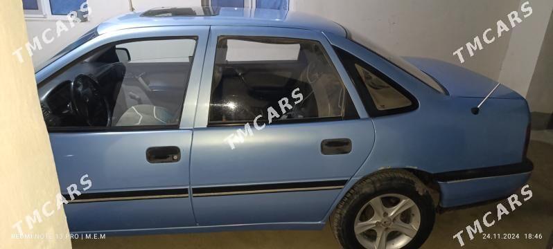 Opel Vectra 1989 - 30 000 TMT - Kaka - img 3