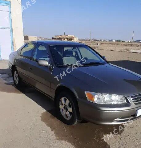 Toyota Camry 2000 - 125 000 TMT - Gubadag - img 4