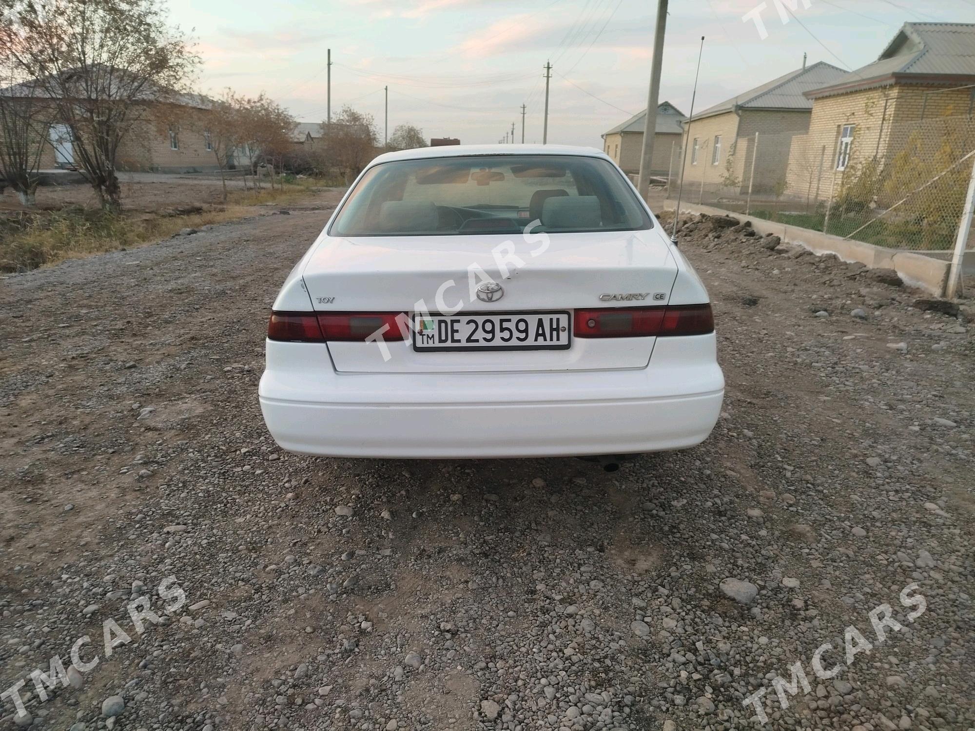 Toyota Camry 1999 - 89 000 TMT - Теджен - img 7