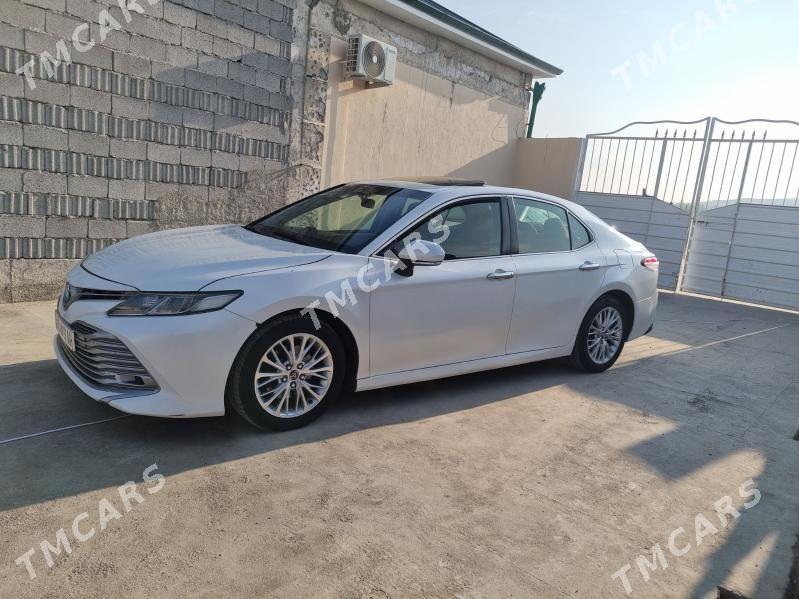 Toyota Camry 2019 - 285 000 TMT - Ашхабад - img 4