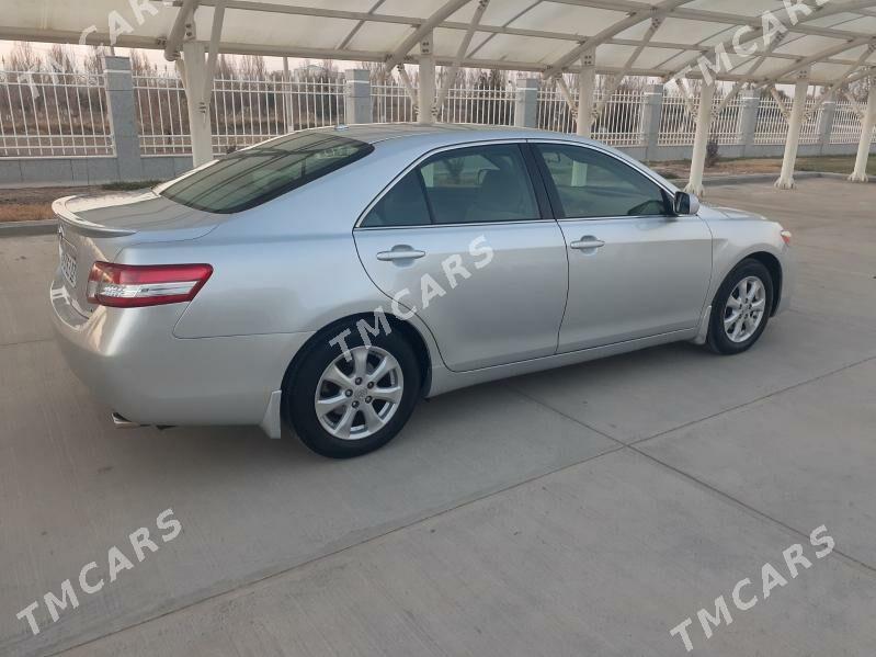 Toyota Camry 2010 - 184 000 TMT - Дашогуз - img 3