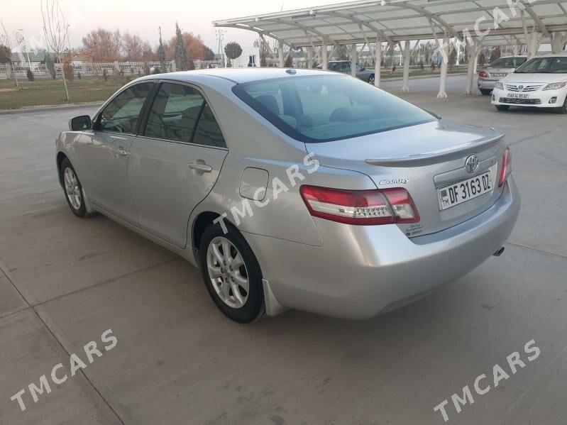 Toyota Camry 2010 - 184 000 TMT - Дашогуз - img 4