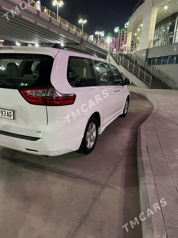 Toyota Sienna 2018 - 400 000 TMT - Aşgabat - img 3