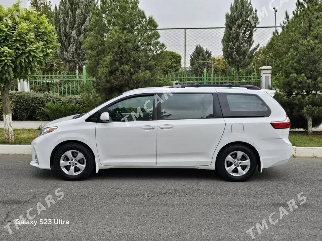 Toyota Sienna 2017 - 355 000 TMT - Köşi - img 4