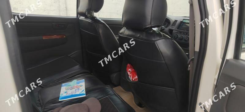 Toyota Hilux 2012 - 260 000 TMT - Мары - img 5