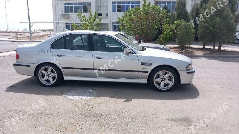 BMW E39 2002 - 75 000 TMT - Türkmenbaşy - img 5