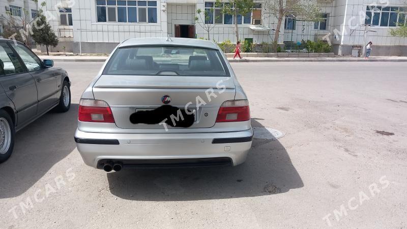 BMW E39 2002 - 75 000 TMT - Türkmenbaşy - img 6