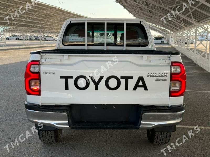 Toyota Hilux 2021 - 555 000 TMT - Ашхабад - img 9