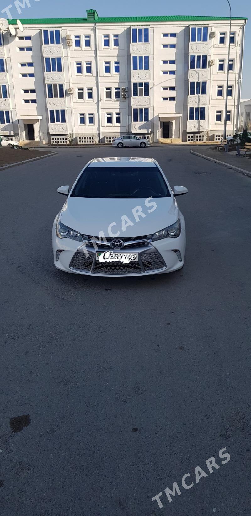 Toyota Camry 2017 - 295 000 TMT - Aşgabat - img 2