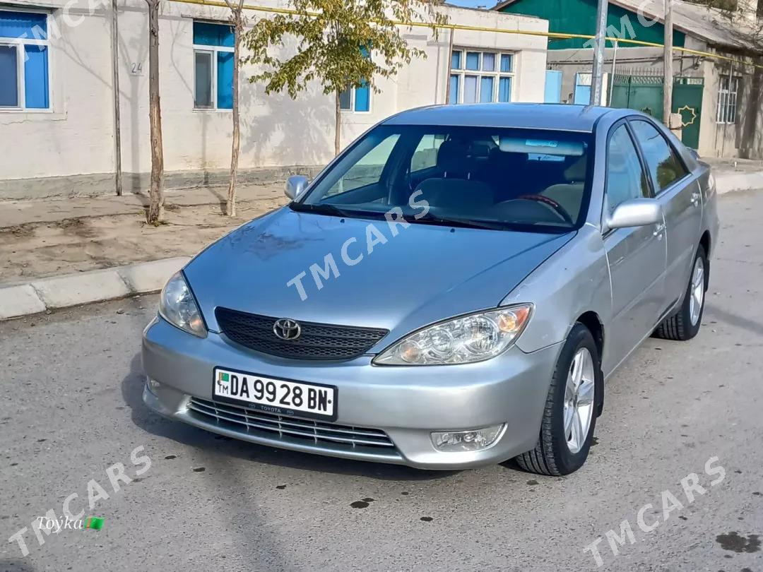 Toyota Camry 2003 - 120 000 TMT - Берекет - img 6