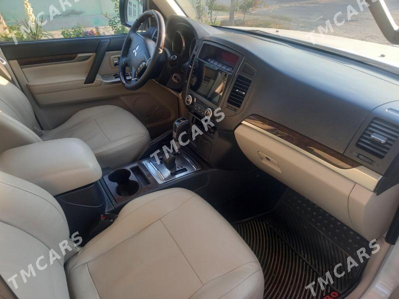 Mitsubishi Pajero 2014 - 270 000 TMT - Ашхабад - img 5