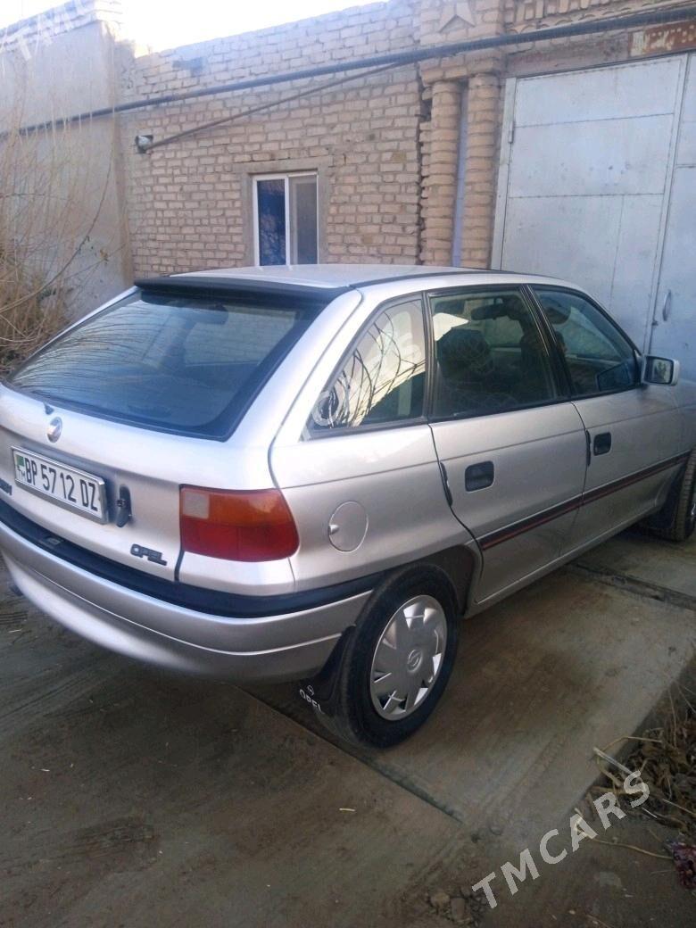 Opel Astra 1994 - 33 000 TMT - Şabat etr. - img 4