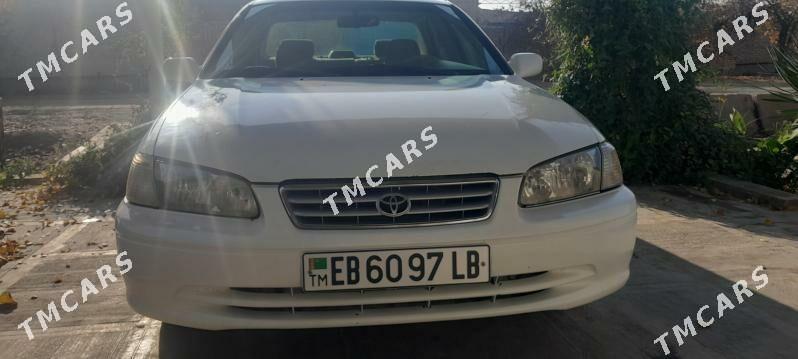 Toyota Camry 2000 - 125 000 TMT - Саят - img 5