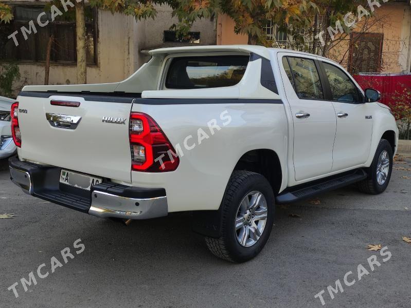 Toyota Hilux 2022 - 609 000 TMT - Ашхабад - img 2