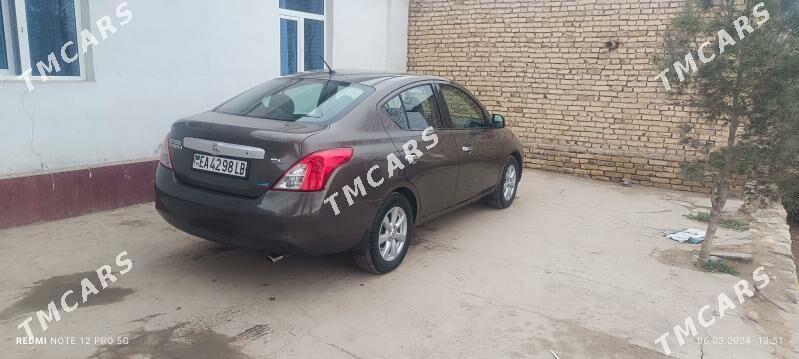 Nissan Versa 2012 - 80 000 TMT - Керки - img 2