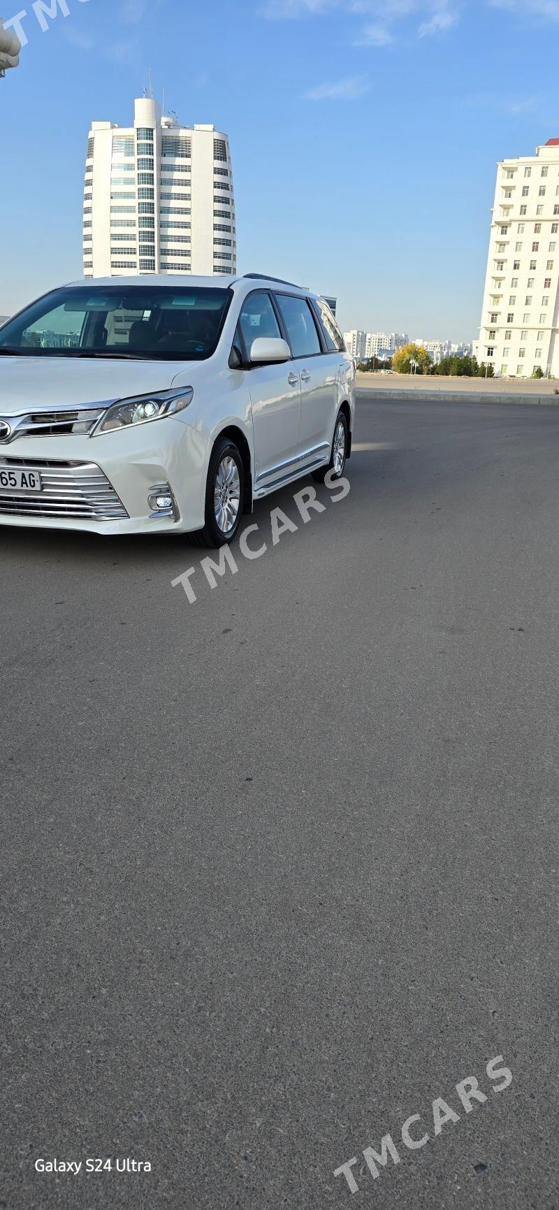 Toyota Sienna 2017 - 355 000 TMT - Ашхабад - img 2