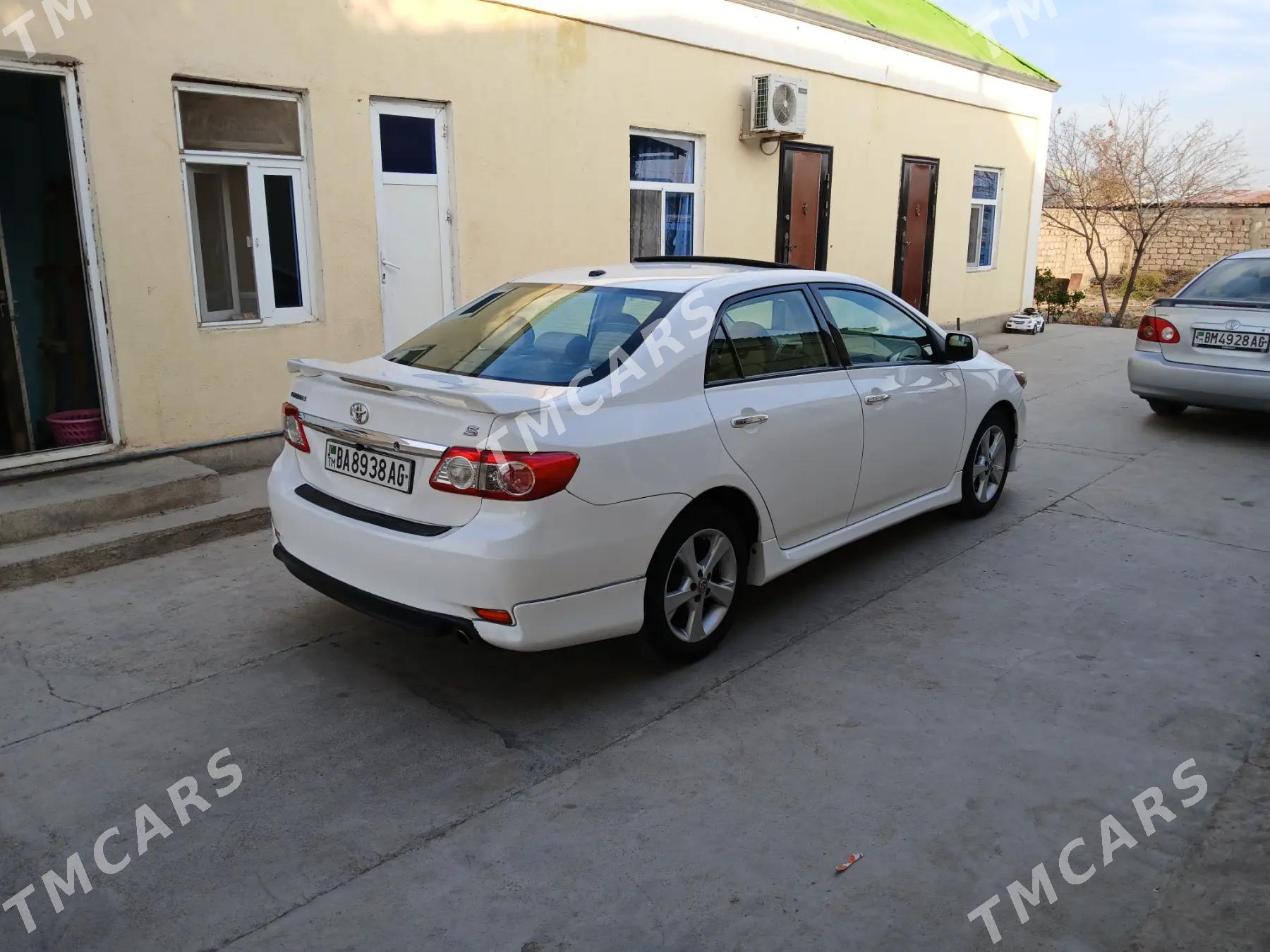 Toyota Corolla 2011 - 147 000 TMT - Büzmeýin - img 5