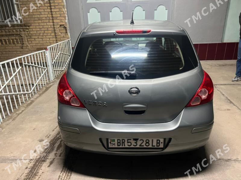 Nissan Versa 2009 - 78 000 TMT - Туркменабат - img 3