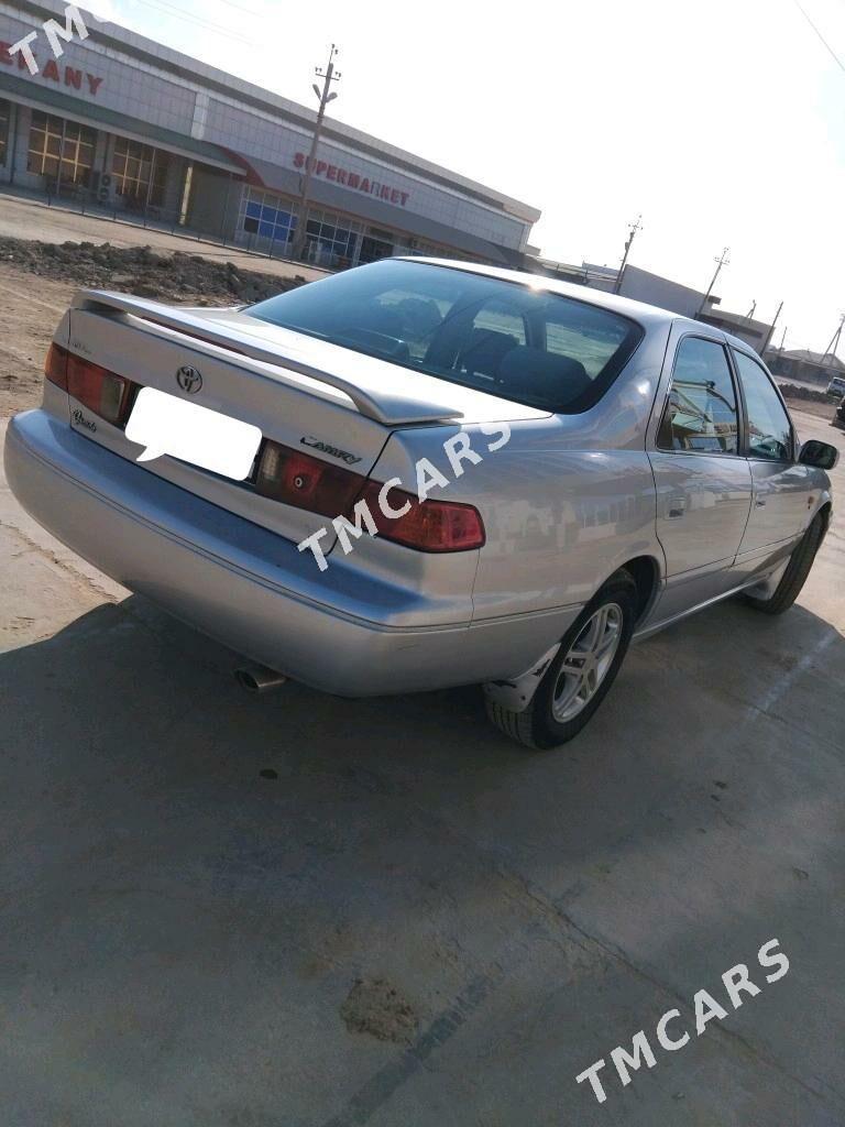 Toyota Camry 2000 - 120 000 TMT - Мары - img 2