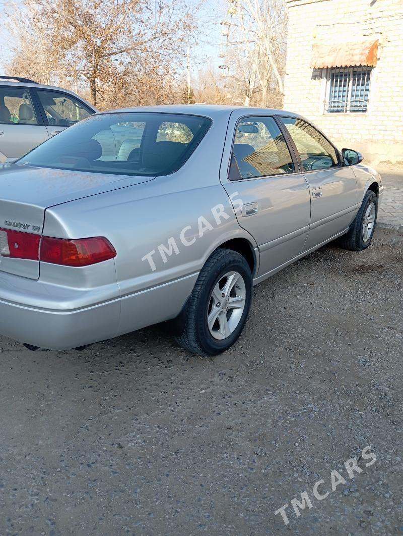 Toyota Camry 2001 - 128 000 TMT - Газаджак - img 3