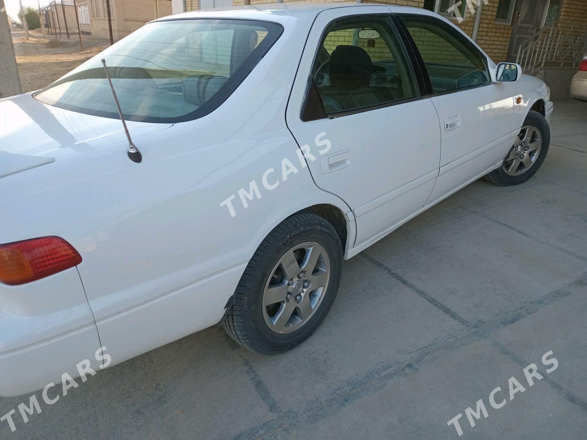 Toyota Camry 1997 - 130 000 TMT - Мургап - img 2